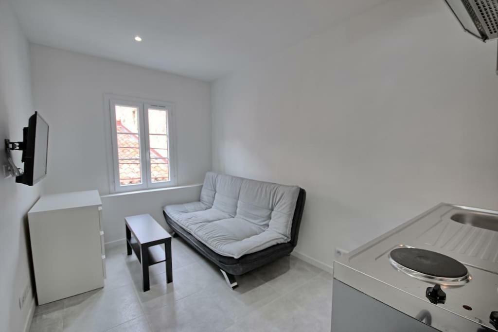 301-Studio Au Calme Entierement Renove Antibes Exterior foto